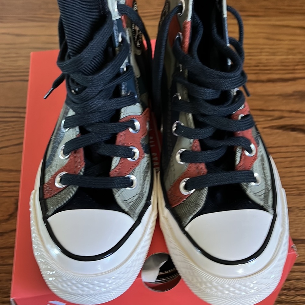 NIB Hybrid camo chuck 70 - Picture 2 of 5